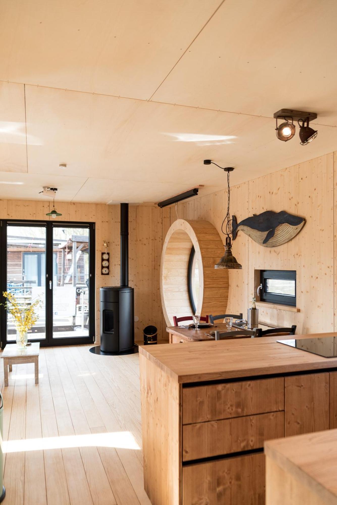 Komfort-Hausboot Diva Mit Kamin Hamburg Exterior foto